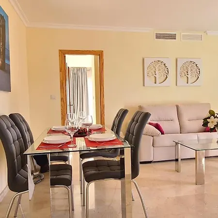 Apartment Modern In Elviria, Golf, Fun & Marbella